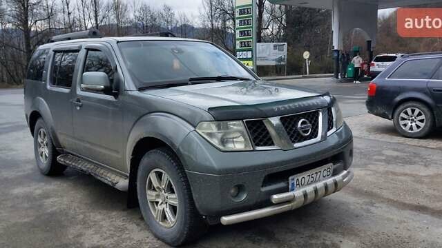 Ниссан Патфайндер 2008 в Тячеве на Automoto.ua Серый Ниссан Патфайндер, объемом двигателя 2.5 л и пробегом 280 тыс. км за 7800 $, фото 22 на Automoto.ua