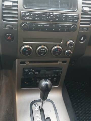 Ниссан Патфайндер 2008 в Тячеве на Automoto.ua Серый Ниссан Патфайндер, объемом двигателя 2.5 л и пробегом 280 тыс. км за 7800 $, фото 2 на Automoto.ua