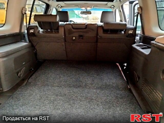 Серый Ниссан Патфайндер, объемом двигателя 2.5 л и пробегом 333 тыс. км за 5300 $, фото 9 на Automoto.ua