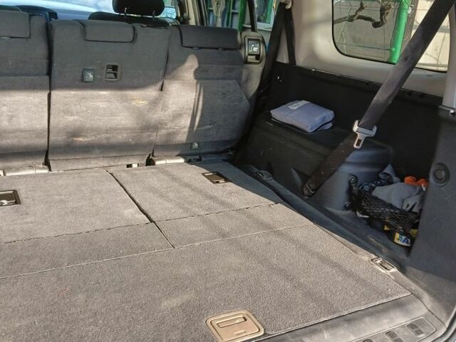 Серый Ниссан Патфайндер, объемом двигателя 2.5 л и пробегом 300 тыс. км за 14000 $, фото 6 на Automoto.ua