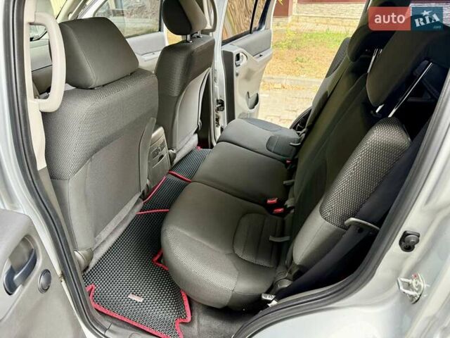 Серый Ниссан Патфайндер, объемом двигателя 2.5 л и пробегом 169 тыс. км за 12999 $, фото 19 на Automoto.ua