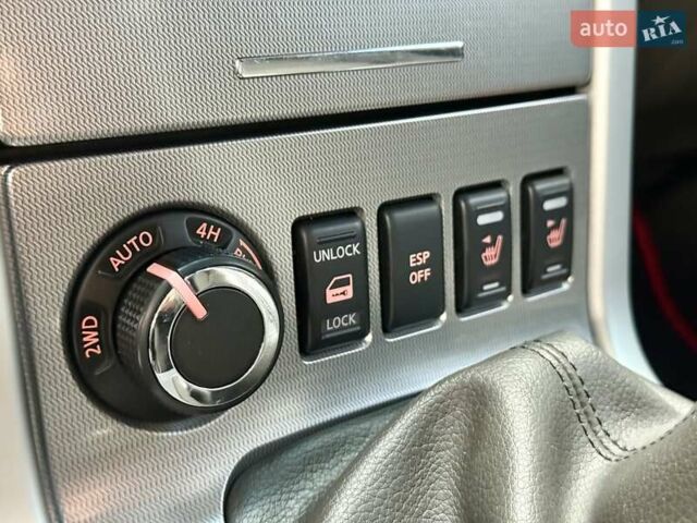 Серый Ниссан Патфайндер, объемом двигателя 2.5 л и пробегом 169 тыс. км за 12999 $, фото 29 на Automoto.ua