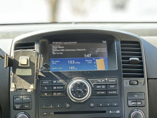 Серый Ниссан Патфайндер, объемом двигателя 2.5 л и пробегом 120 тыс. км за 15600 $, фото 14 на Automoto.ua