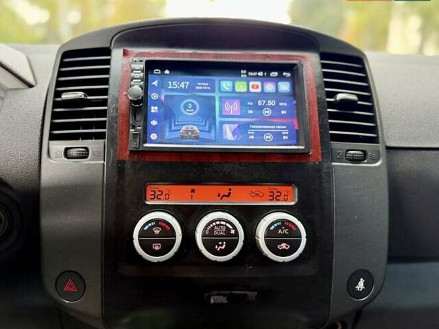 Серый Ниссан Патфайндер, объемом двигателя 2.5 л и пробегом 169 тыс. км за 12999 $, фото 30 на Automoto.ua