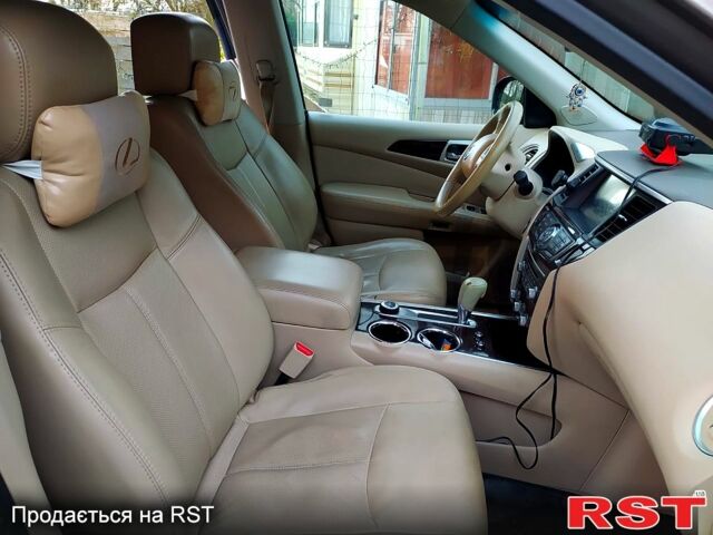 Серый Ниссан Патфайндер, объемом двигателя 3.5 л и пробегом 358 тыс. км за 9100 $, фото 7 на Automoto.ua