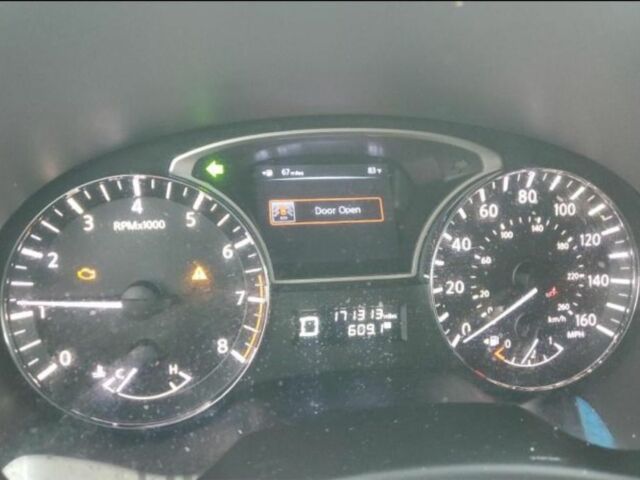 Сірий Ніссан Патфайндер, об'ємом двигуна 3.5 л та пробігом 270 тис. км за 5000 $, фото 11 на Automoto.ua