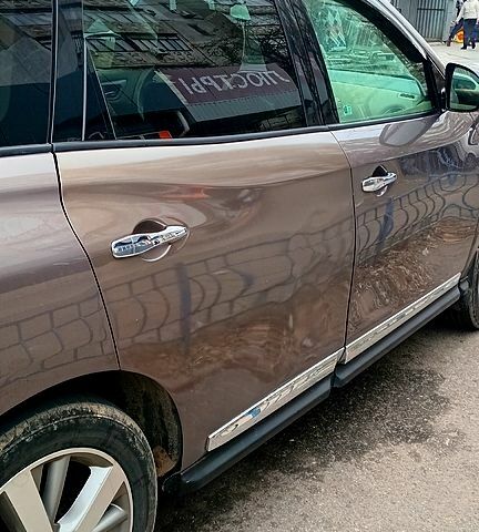 Серый Ниссан Патфайндер, объемом двигателя 3.5 л и пробегом 358 тыс. км за 9100 $, фото 4 на Automoto.ua