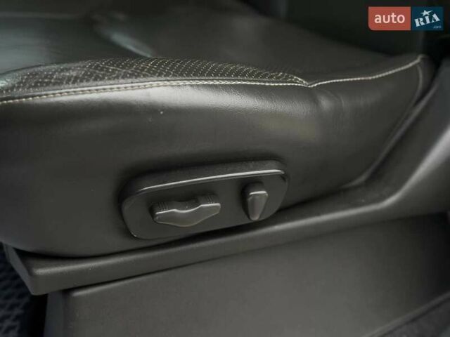 Серый Ниссан Патфайндер, объемом двигателя 2.5 л и пробегом 150 тыс. км за 18000 $, фото 12 на Automoto.ua