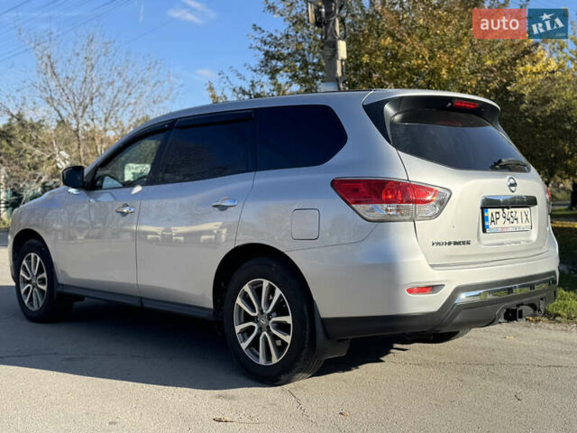 Сірий Ніссан Патфайндер, об'ємом двигуна 3.5 л та пробігом 239 тис. км за 11500 $, фото 5 на Automoto.ua