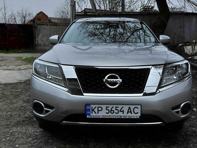 Сірий Ніссан Патфайндер, об'ємом двигуна 3.5 л та пробігом 240 тис. км за 13000 $, фото 11 на Automoto.ua