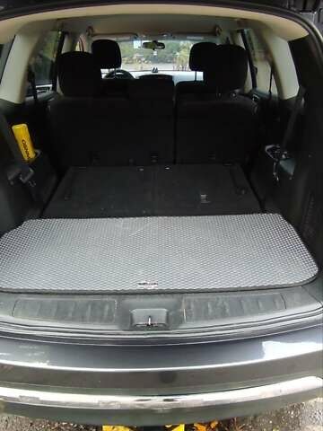 Серый Ниссан Патфайндер, объемом двигателя 3.5 л и пробегом 205 тыс. км за 11800 $, фото 11 на Automoto.ua