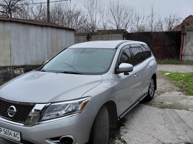 Сірий Ніссан Патфайндер, об'ємом двигуна 3.5 л та пробігом 240 тис. км за 13000 $, фото 21 на Automoto.ua