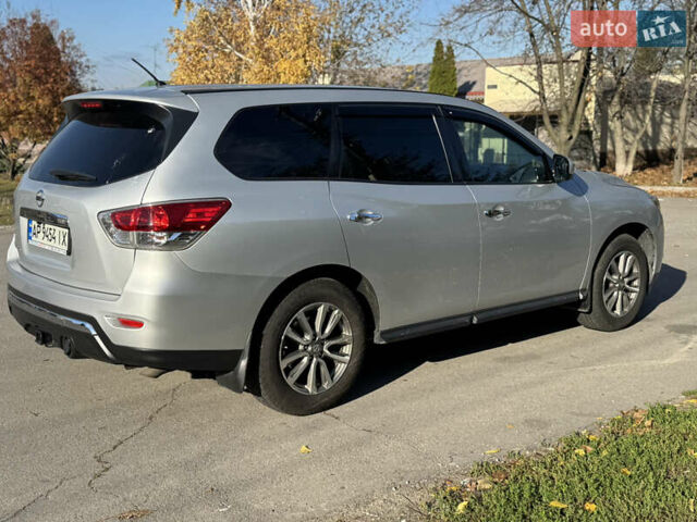 Сірий Ніссан Патфайндер, об'ємом двигуна 3.5 л та пробігом 239 тис. км за 11500 $, фото 3 на Automoto.ua