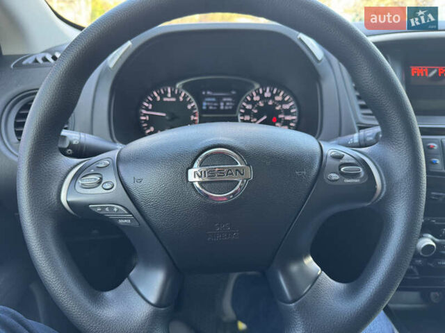 Сірий Ніссан Патфайндер, об'ємом двигуна 3.5 л та пробігом 239 тис. км за 11500 $, фото 16 на Automoto.ua