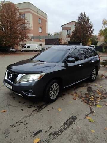 Серый Ниссан Патфайндер, объемом двигателя 3.5 л и пробегом 205 тыс. км за 11800 $, фото 5 на Automoto.ua