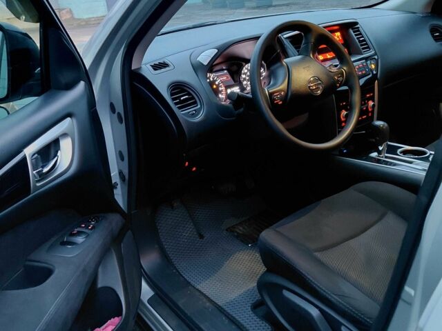 Сірий Ніссан Патфайндер, об'ємом двигуна 3.5 л та пробігом 240 тис. км за 13000 $, фото 7 на Automoto.ua