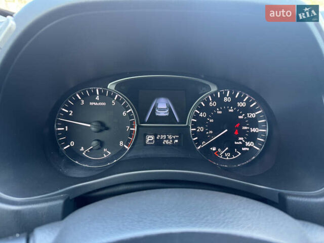 Сірий Ніссан Патфайндер, об'ємом двигуна 3.5 л та пробігом 239 тис. км за 11500 $, фото 14 на Automoto.ua