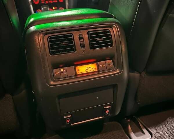 Серый Ниссан Патфайндер, объемом двигателя 2.49 л и пробегом 164 тыс. км за 12799 $, фото 13 на Automoto.ua