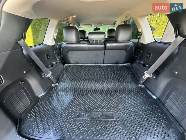 Серый Ниссан Патфайндер, объемом двигателя 3.5 л и пробегом 186 тыс. км за 15400 $, фото 24 на Automoto.ua