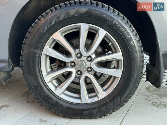 Серый Ниссан Патфайндер, объемом двигателя 3.5 л и пробегом 186 тыс. км за 15400 $, фото 39 на Automoto.ua