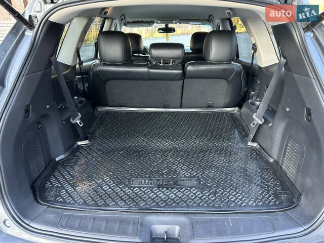 Серый Ниссан Патфайндер, объемом двигателя 3.5 л и пробегом 186 тыс. км за 15400 $, фото 41 на Automoto.ua