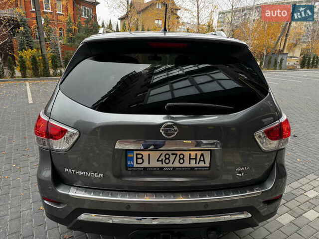 Серый Ниссан Патфайндер, объемом двигателя 3.5 л и пробегом 148 тыс. км за 12500 $, фото 6 на Automoto.ua