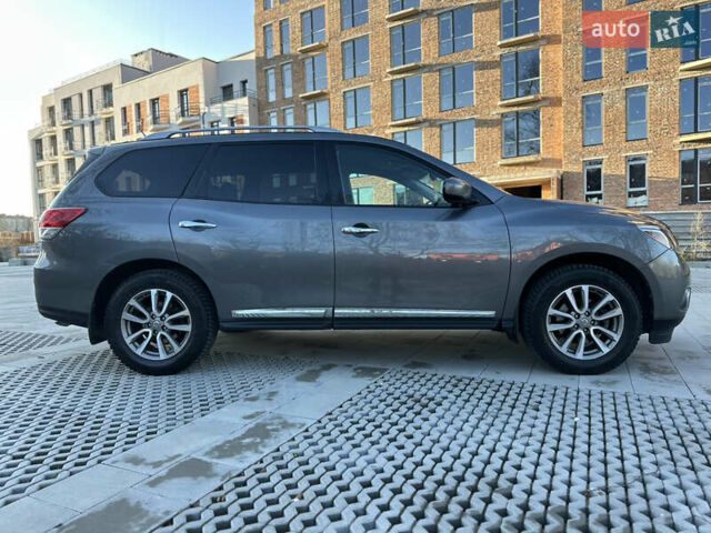 Серый Ниссан Патфайндер, объемом двигателя 3.5 л и пробегом 186 тыс. км за 15400 $, фото 13 на Automoto.ua