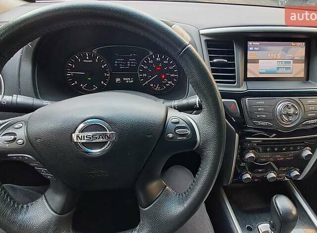 Сірий Ніссан Патфайндер, об'ємом двигуна 3.5 л та пробігом 99 тис. км за 13000 $, фото 8 на Automoto.ua