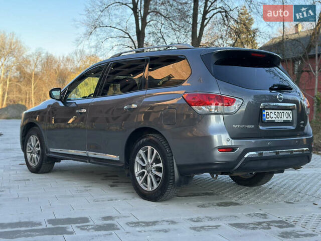 Серый Ниссан Патфайндер, объемом двигателя 3.5 л и пробегом 186 тыс. км за 15400 $, фото 6 на Automoto.ua