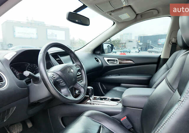 Серый Ниссан Патфайндер, объемом двигателя 3.5 л и пробегом 138 тыс. км за 14990 $, фото 14 на Automoto.ua