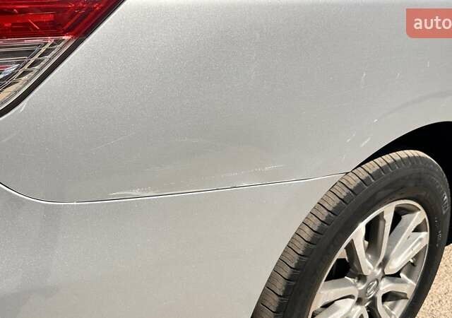 Серый Ниссан Патфайндер, объемом двигателя 3.5 л и пробегом 218 тыс. км за 13500 $, фото 8 на Automoto.ua