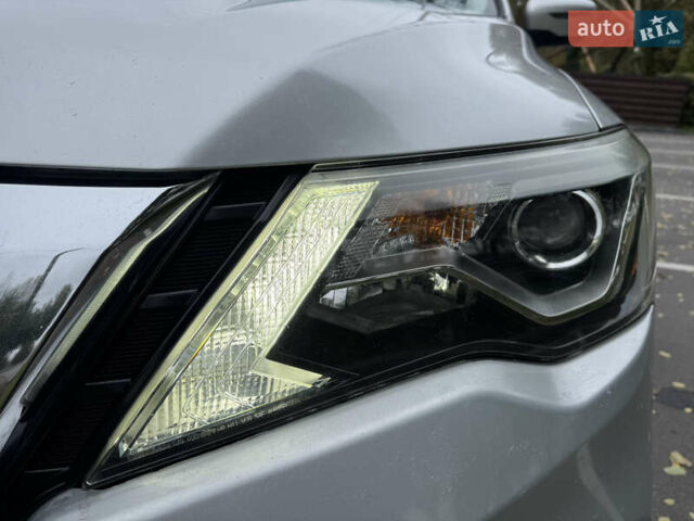 Сірий Ніссан Патфайндер, об'ємом двигуна 3.5 л та пробігом 171 тис. км за 12750 $, фото 10 на Automoto.ua