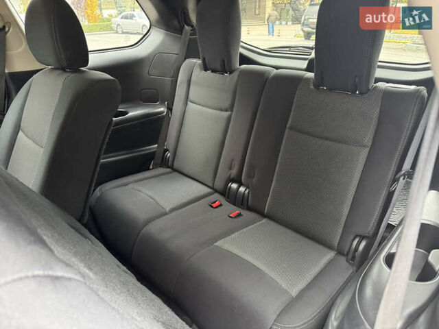 Сірий Ніссан Патфайндер, об'ємом двигуна 3.5 л та пробігом 171 тис. км за 12750 $, фото 27 на Automoto.ua