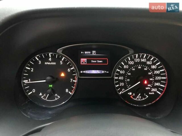 Серый Ниссан Патфайндер, объемом двигателя 3.5 л и пробегом 93 тыс. км за 20190 $, фото 19 на Automoto.ua