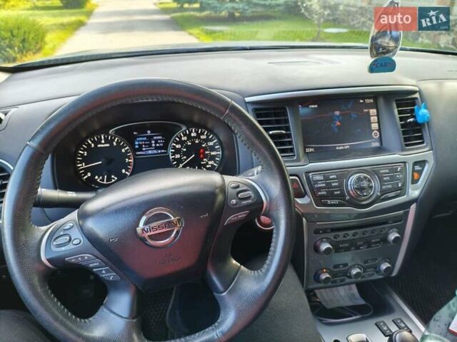 Сірий Ніссан Патфайндер, об'ємом двигуна 3.5 л та пробігом 179 тис. км за 15700 $, фото 16 на Automoto.ua