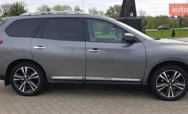 Сірий Ніссан Патфайндер, об'ємом двигуна 3.5 л та пробігом 93 тис. км за 18900 $, фото 19 на Automoto.ua