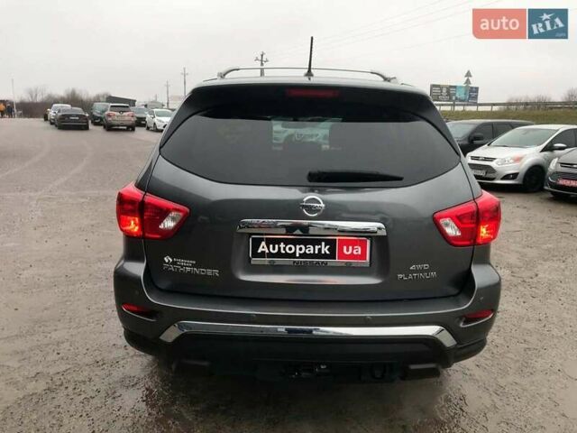 Серый Ниссан Патфайндер, объемом двигателя 3.5 л и пробегом 93 тыс. км за 20190 $, фото 5 на Automoto.ua