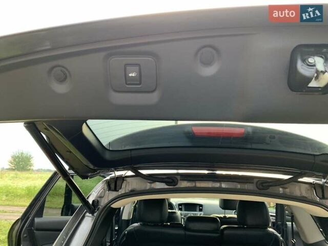 Сірий Ніссан Патфайндер, об'ємом двигуна 3.5 л та пробігом 179 тис. км за 15700 $, фото 2 на Automoto.ua