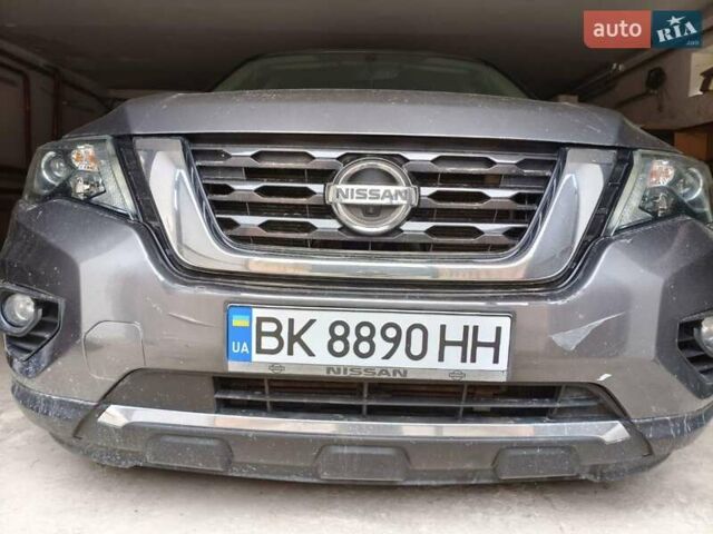 Сірий Ніссан Патфайндер, об'ємом двигуна 3.5 л та пробігом 179 тис. км за 15700 $, фото 17 на Automoto.ua