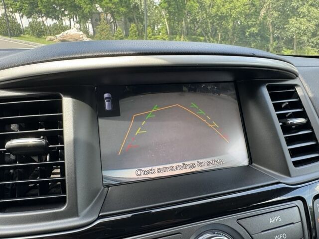 Серый Ниссан Патфайндер, объемом двигателя 3.5 л и пробегом 160 тыс. км за 12999 $, фото 22 на Automoto.ua