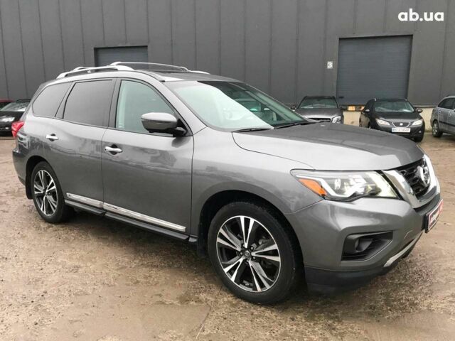 Серый Ниссан Патфайндер, объемом двигателя 3.5 л и пробегом 93 тыс. км за 20190 $, фото 10 на Automoto.ua