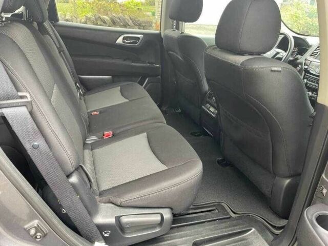 Сірий Ніссан Патфайндер, об'ємом двигуна 3.5 л та пробігом 52 тис. км за 3500 $, фото 14 на Automoto.ua