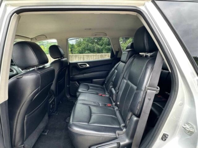 Сірий Ніссан Патфайндер, об'ємом двигуна 3.5 л та пробігом 41 тис. км за 18500 $, фото 10 на Automoto.ua