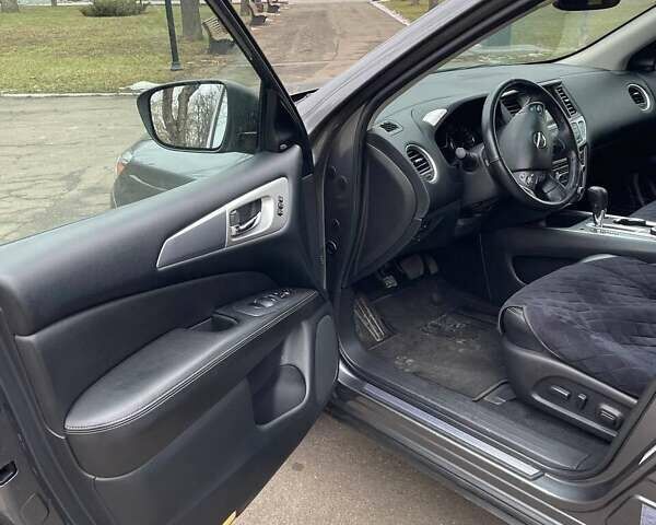 Серый Ниссан Патфайндер, объемом двигателя 3.5 л и пробегом 128 тыс. км за 18300 $, фото 23 на Automoto.ua