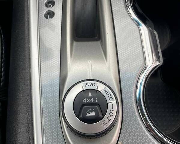 Серый Ниссан Патфайндер, объемом двигателя 3.5 л и пробегом 128 тыс. км за 18300 $, фото 8 на Automoto.ua