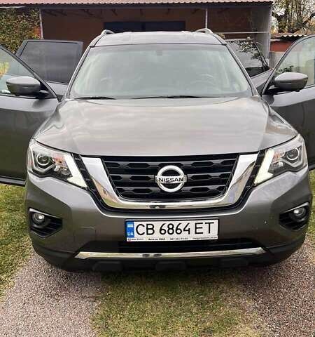 Серый Ниссан Патфайндер, объемом двигателя 3.5 л и пробегом 128 тыс. км за 18300 $, фото 10 на Automoto.ua