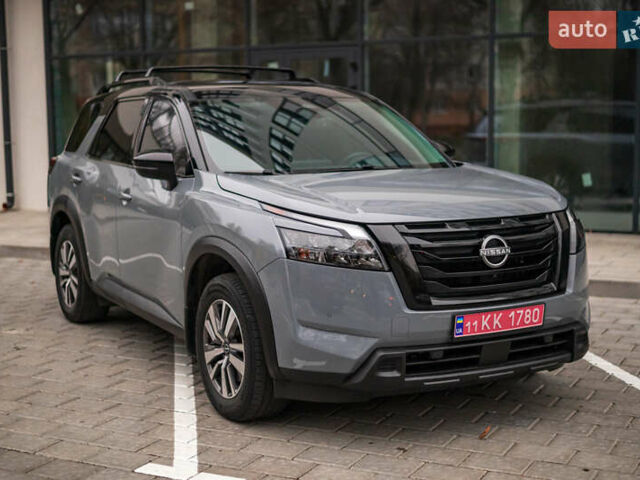 Сірий Ніссан Патфайндер, об'ємом двигуна 3.5 л та пробігом 52 тис. км за 33900 $, фото 7 на Automoto.ua