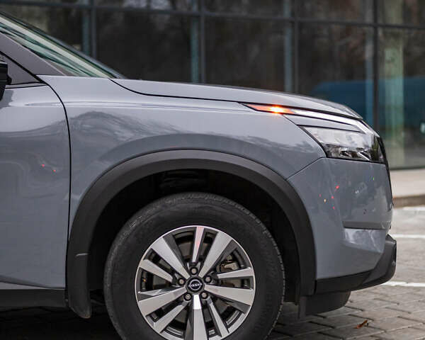 Сірий Ніссан Патфайндер, об'ємом двигуна 3.5 л та пробігом 52 тис. км за 33900 $, фото 19 на Automoto.ua