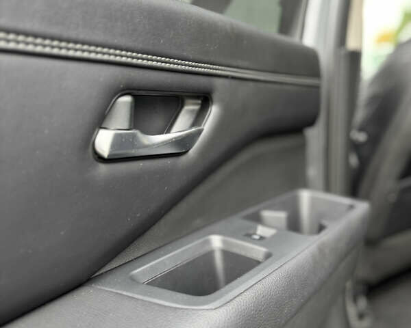 Ніссан Патфайндер 2022 у Рівному на Automoto.ua Сірий Ніссан Патфайндер, об'ємом двигуна 3.5 л та пробігом 53 тис. км за 37500 $, фото 44 на Automoto.ua