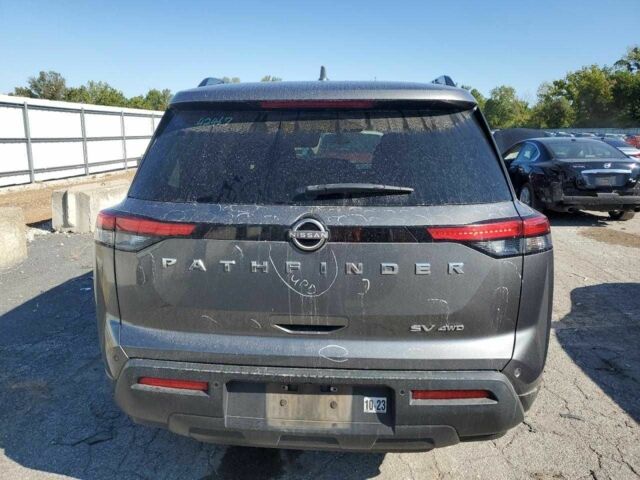 Сірий Ніссан Патфайндер, об'ємом двигуна 3.5 л та пробігом 52 тис. км за 7500 $, фото 2 на Automoto.ua